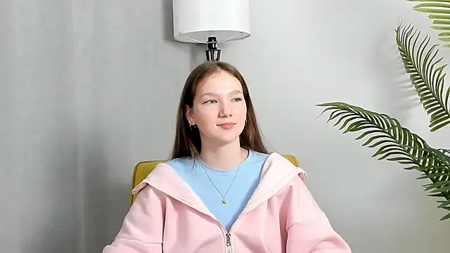 Snapshot of MelvinaEbner chatting on 11.23.25 MelvinaEbner online show from 11.23.25