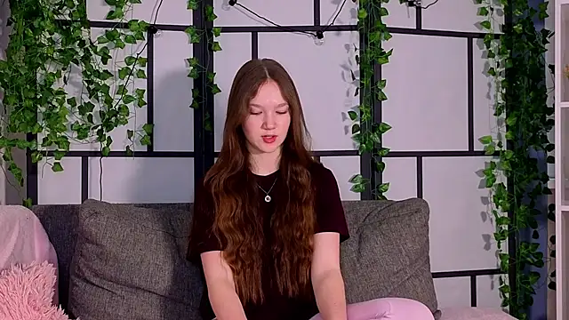 Snapshot of MelvinaEbner chatting on 02.22.26 MelvinaEbner online show from 02.22.26