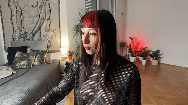 Snapshot of inked_witch chatting on 09.28.25 inked witch online show from 09.28.25