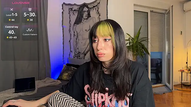 Snapshot of inked_witch chatting on 11.18.25 inked witch online show from 11.18.25