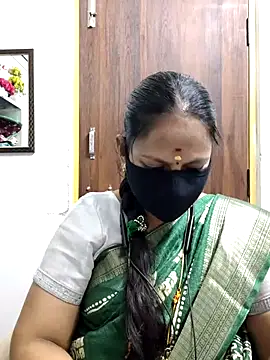 Queen-Neha online show from 05.13.26