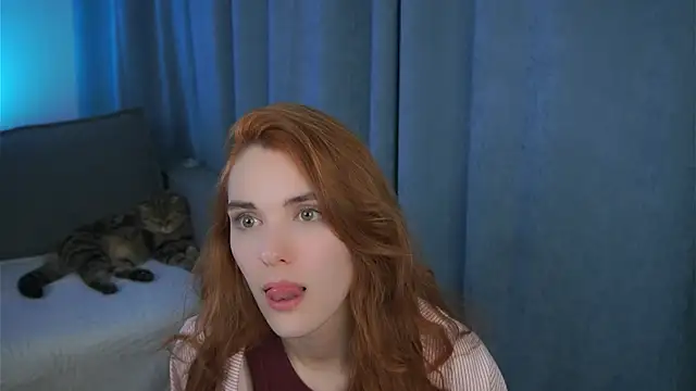 Snapshot of foxy_cute4you chatting on 04.30.26 foxy cute4you online show from 04.30.26
