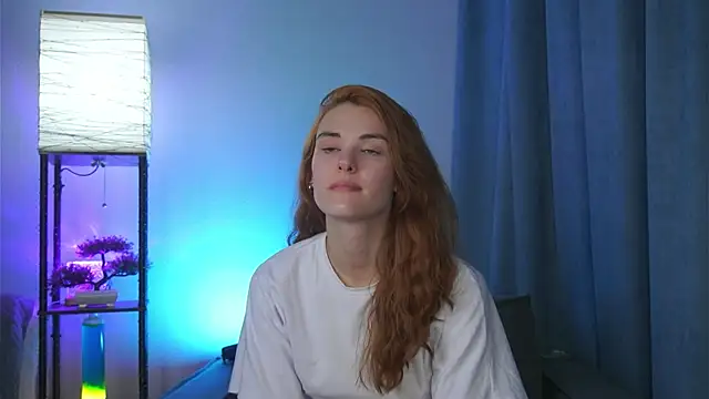 Snapshot of foxy_cute4you chatting on 05.10.26 foxy cute4you online show from 05.10.26