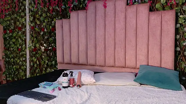 MiaJanss online show from 01.16.26