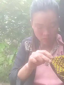 meomeo-00 online show from 12.04.25