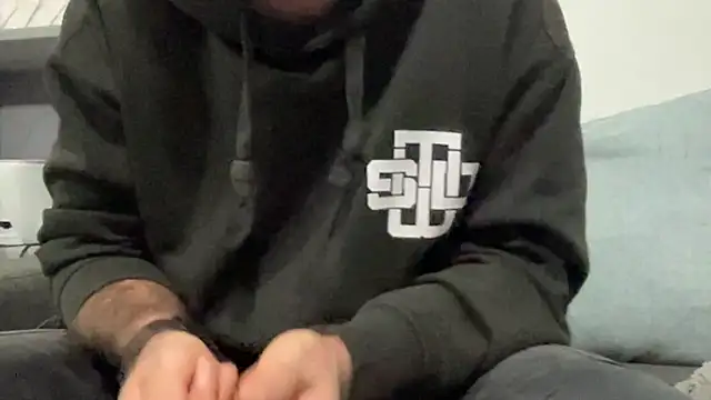 Snapshot of Noxial_Red chatting on 11.19.25 Noxial Red online show from 11.19.25