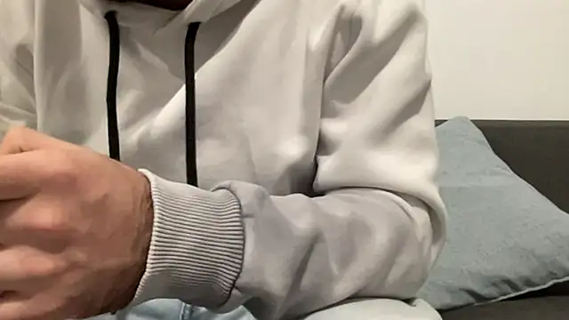 Snapshot of Noxial_Red chatting on 11.22.25 Noxial Red online show from 11.22.25