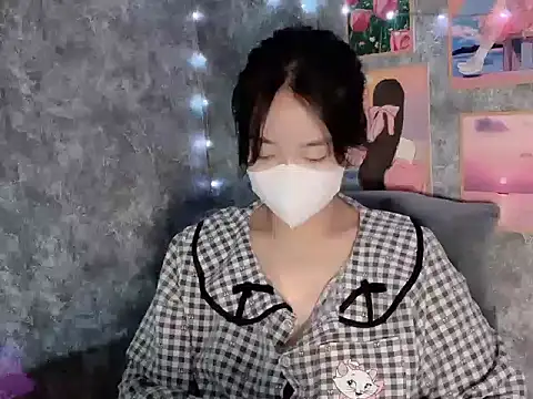 Hellen2999 online show from 12.04.25