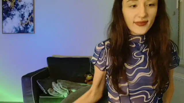 Snapshot of Tinybutt5368 chatting on 12.01.25 Tinybutt5368 online show from 12.01.25