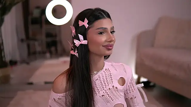 Snapshot of LuvCaprice chatting on 04.09.26 LuvCaprice online show from 04.09.26
