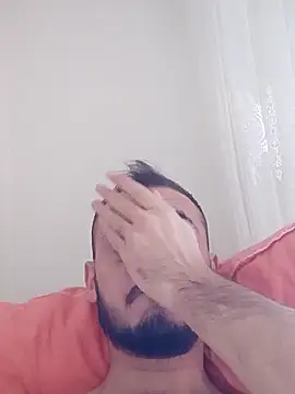 Snapshot of berkkderlerr chatting on 11.29.25 berkkderlerr online show from 11.29.25