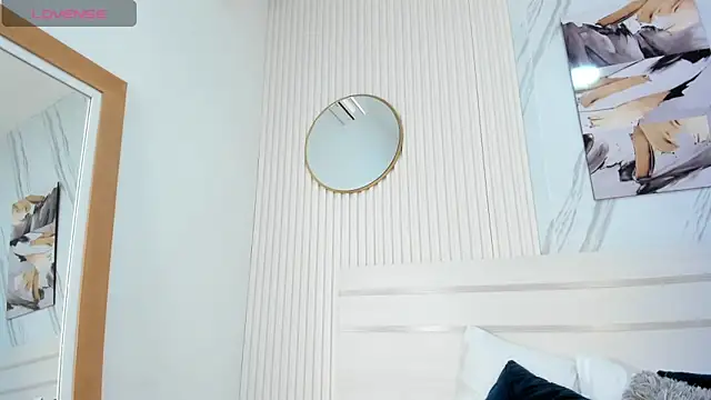 Afro Luna online show from 12.03.25