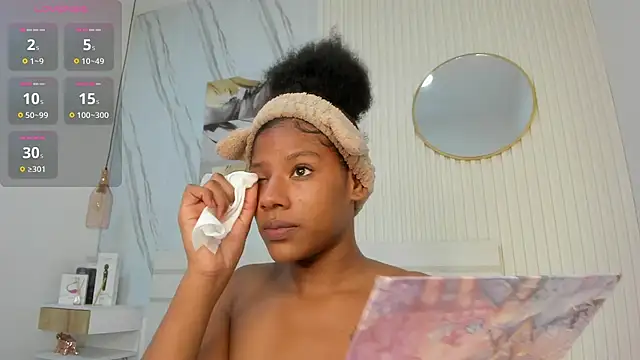 Afro Luna online show from 02.06.26