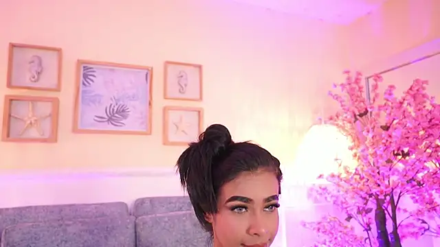 MeganLowell online show from 03.03.26