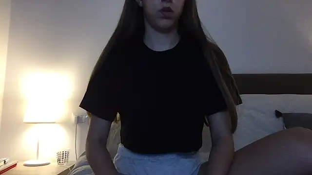 Snapshot of Martimartinaxx chatting on 06.25.26 Martimartinaxx online show from 06.25.26