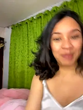 Esmerald 1111 online show from 11.28.25