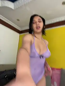 Snapshot of Esmerald_1111 chatting on 02.27.26 Esmerald 1111 online show from 02.27.26