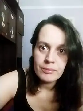 Liliakis online show from 11.30.25