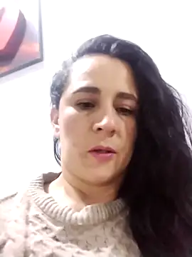 Snapshot of Sex_Annie chatting on 12.16.25 Sex Annie online show from 12.16.25