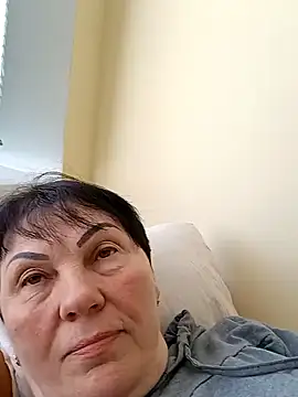 Snapshot of OliviaaSkyy chatting on 04.14.26 OliviaaSkyy online show from 04.14.26