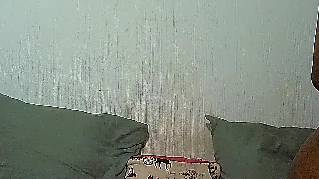 BrunetteNaomi8 online show from 04.20.26