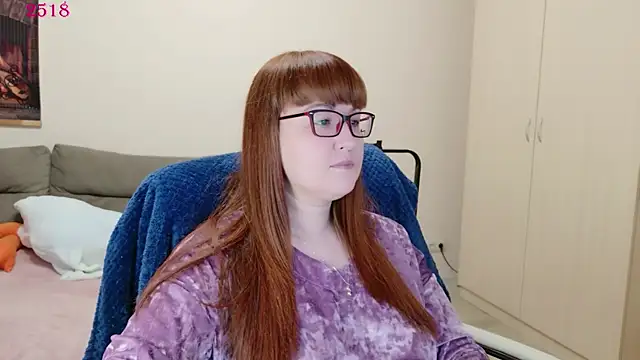 Snapshot of Foxy-lady chatting on 04.23.26 Foxy-lady online show from 04.23.26
