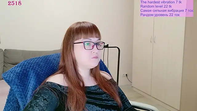 Snapshot of Foxy-lady chatting on 05.13.26 Foxy-lady online show from 05.13.26