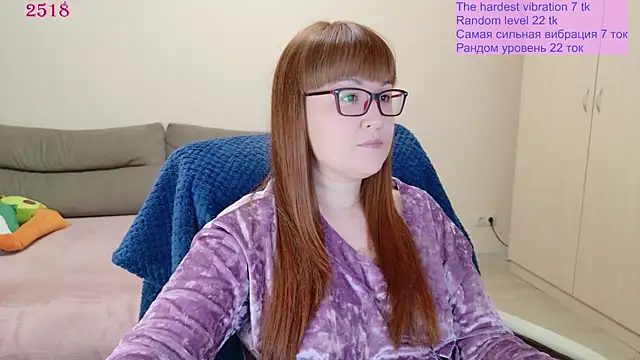 Snapshot of Foxy-lady chatting on 05.20.26 Foxy-lady online show from 05.20.26