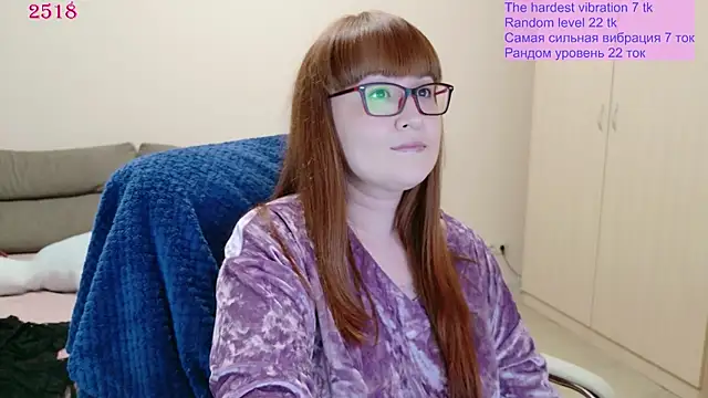 Snapshot of Foxy-lady chatting on 05.26.26 Foxy-lady online show from 05.26.26
