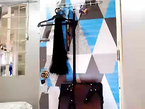 Savannah Cock online show from 12.14.25