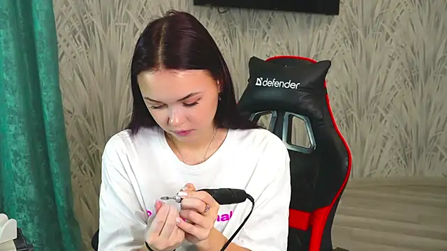 CarleeHake online show from 11.20.25