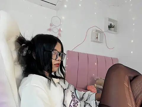 Snapshot of Luna_lexy04 chatting on 05.02.26 Luna lexy04 online show from 05.02.26