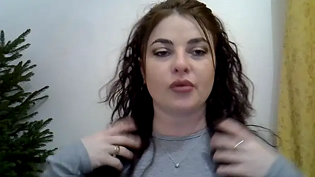 Darkroseq online show from 11.28.25