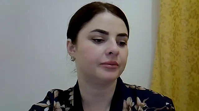 Darkroseq online show from 12.19.25