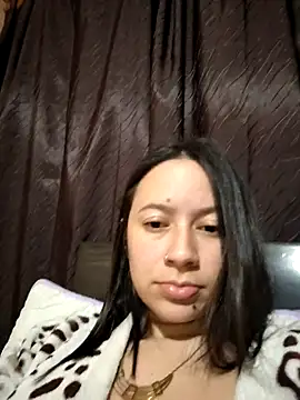 Annie Petters online show from 11.30.25