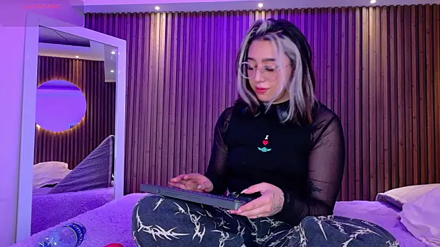 GabyRose9 online show from 03.10.26