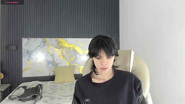 Sylasfrost online show from 12.05.25