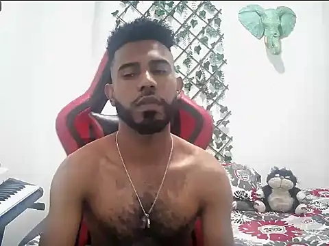 Snapshot of alberthot11 chatting on 12.05.25 alberthot11 online show from 12.05.25