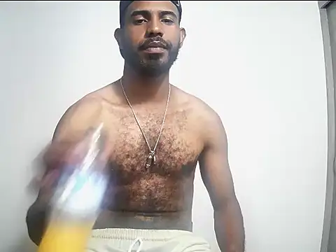 Snapshot of alberthot11 chatting on 12.18.25 alberthot11 online show from 12.18.25