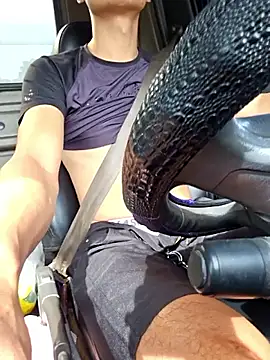 Snapshot of huykkk99 chatting on 11.28.25 huykkk99 online show from 11.28.25