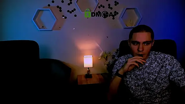 Snapshot of fred_strong chatting on 11.21.25 fred strong online show from 11.21.25