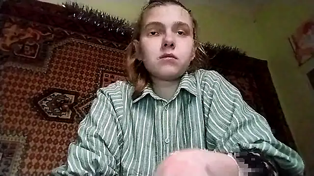 KikiBang online show from 12.21.25