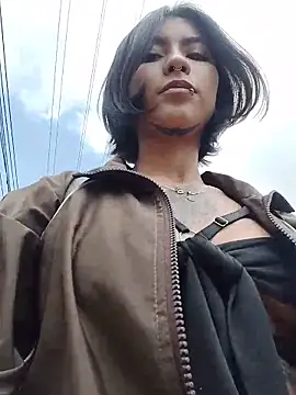 Zoe addiction online show from 12.17.25