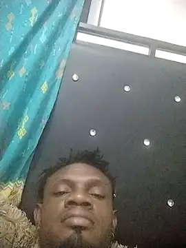 Snapshot of laperson chatting on 12.05.25 laperson online show from 12.05.25