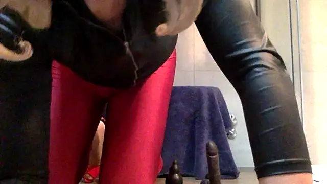 AsiaSlavePantyhosed online show from 12.04.25