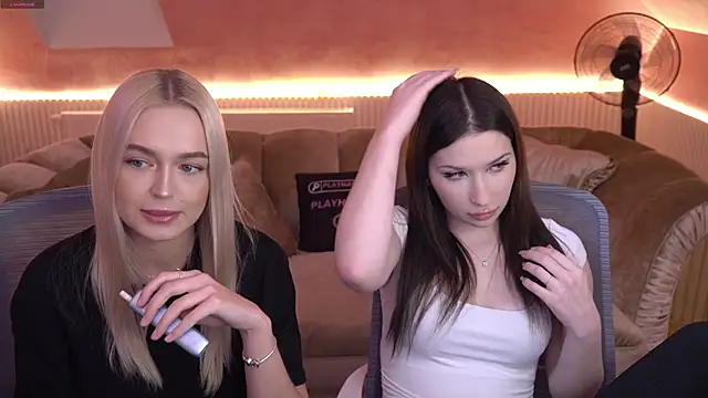 Liza Mur online show from 11.25.25