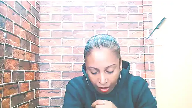 Snapshot of indian_spice_girl chatting on 05.15.26 indian spice girl online show from 05.15.26