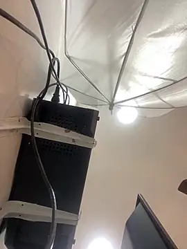 Aria Kitty online show from 11.30.25