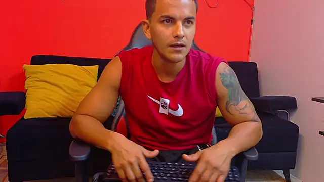 Niko Hala online show from 11.21.25