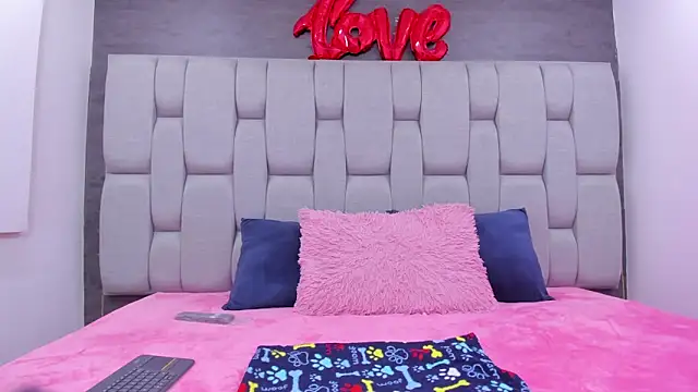 Sarita Ass online show from 04.11.26